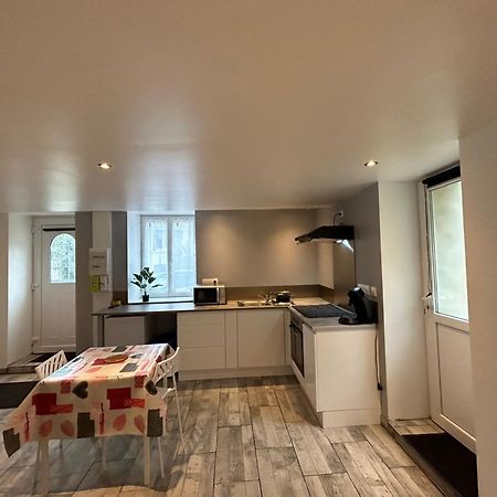 Studio Nanteuil-en-Vallee Экстерьер фото