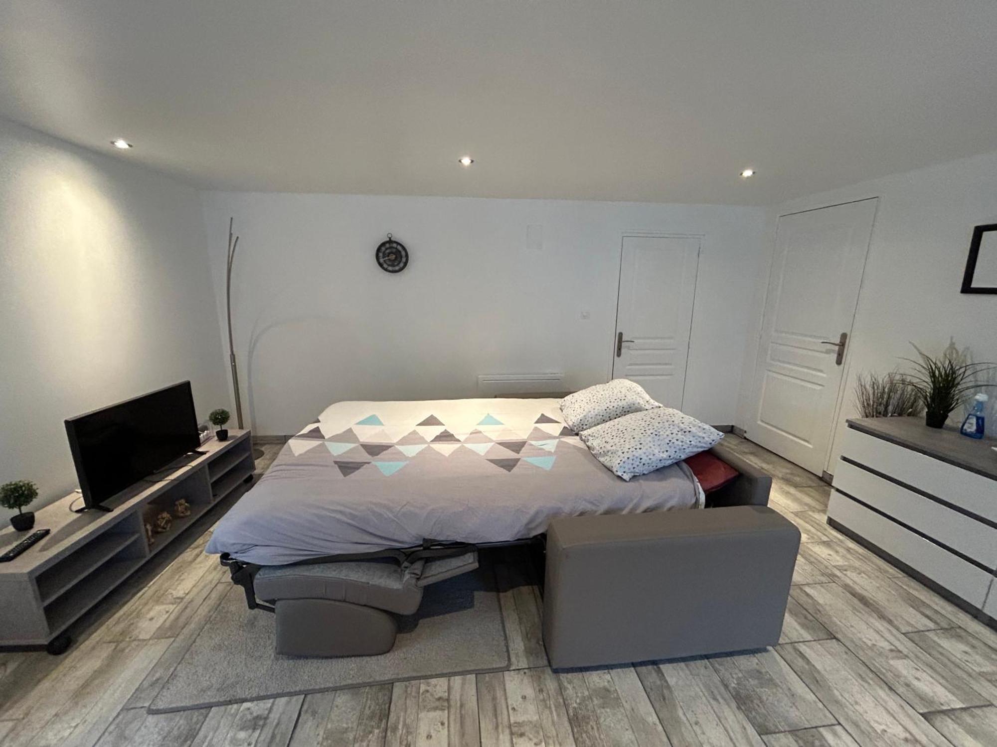 Studio Nanteuil-en-Vallee Экстерьер фото